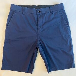 NIKE GOLF CHINO SHORTS MEN’S size 33 NAVY BLUE
